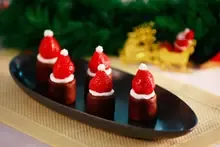 santa-hat-brownies
