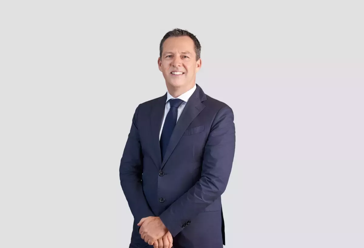 new-managing-director-mobile